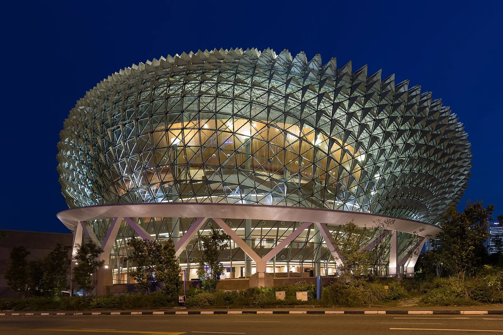 Esplanade Theatres on the Bay with its spiked dome at blue hour